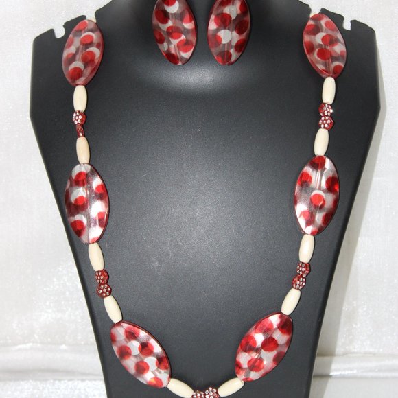 Jewelry - Red Beads Set